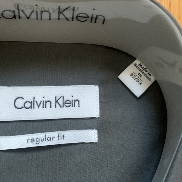 NWT CALVIN KLEIN GREAY DRESS SHIRT - Picture 3 of 3